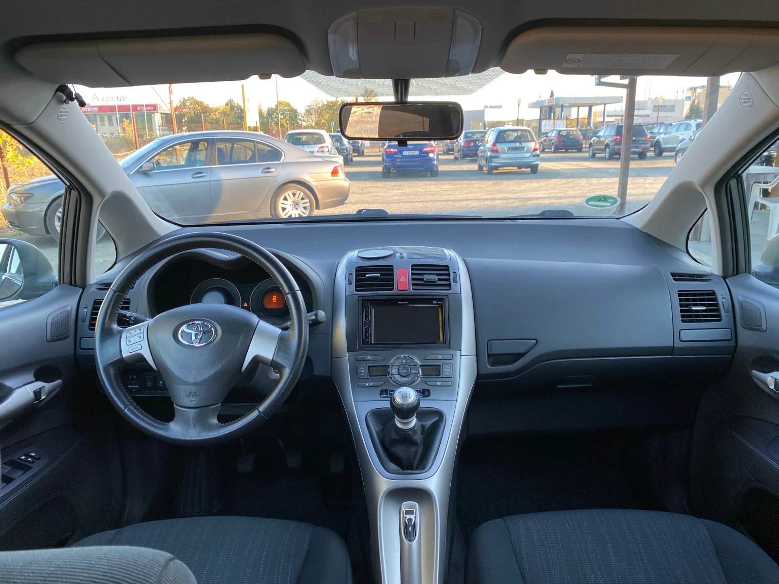 Toyota Auris 1.33VVT-I - изображение 8