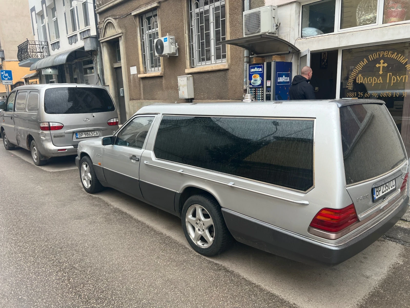 Mercedes-Benz 124  - изображение 2