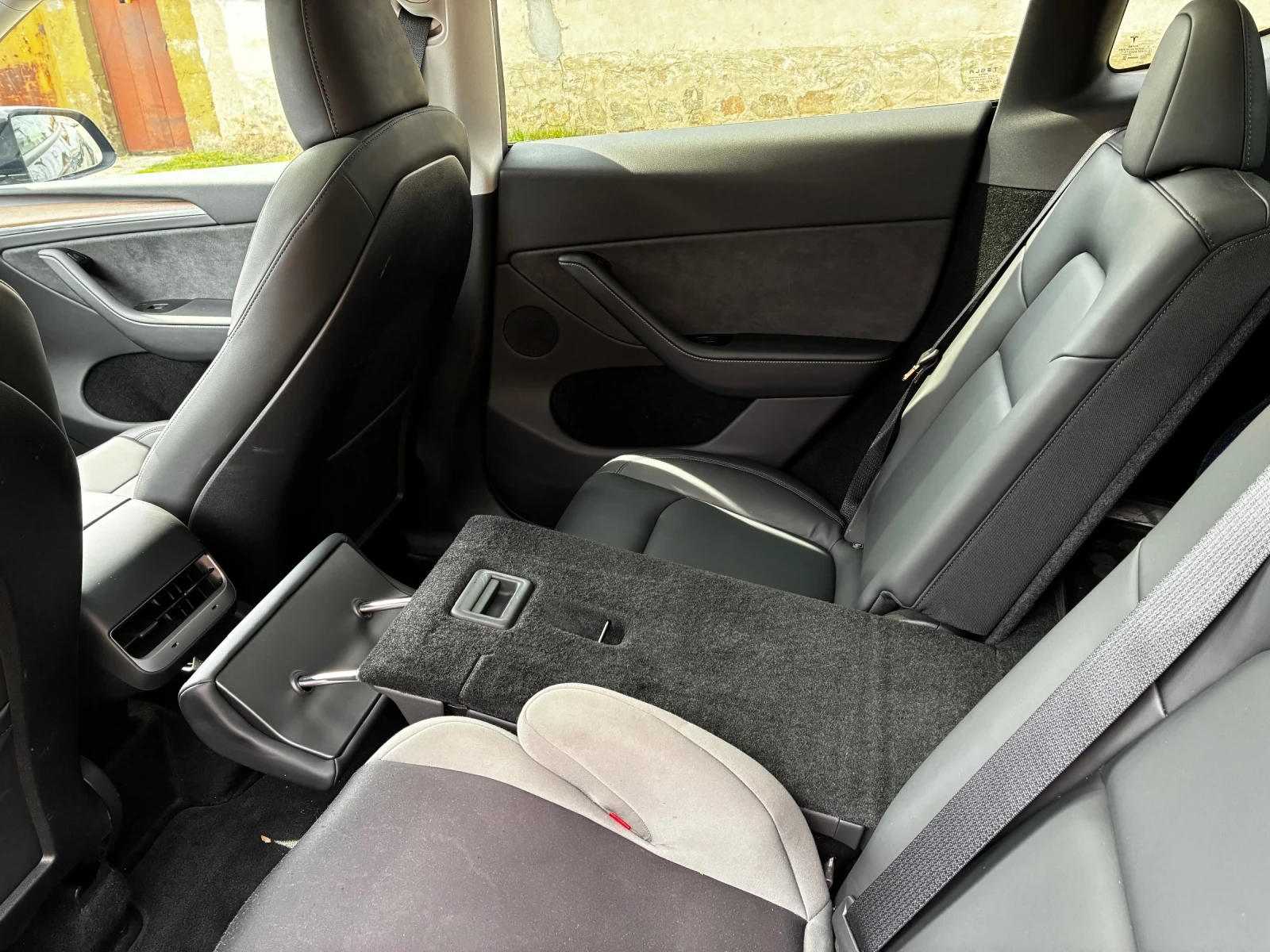 Tesla Model Y Long range новата батерия, снимка 10 - Автомобили и джипове - 52934986