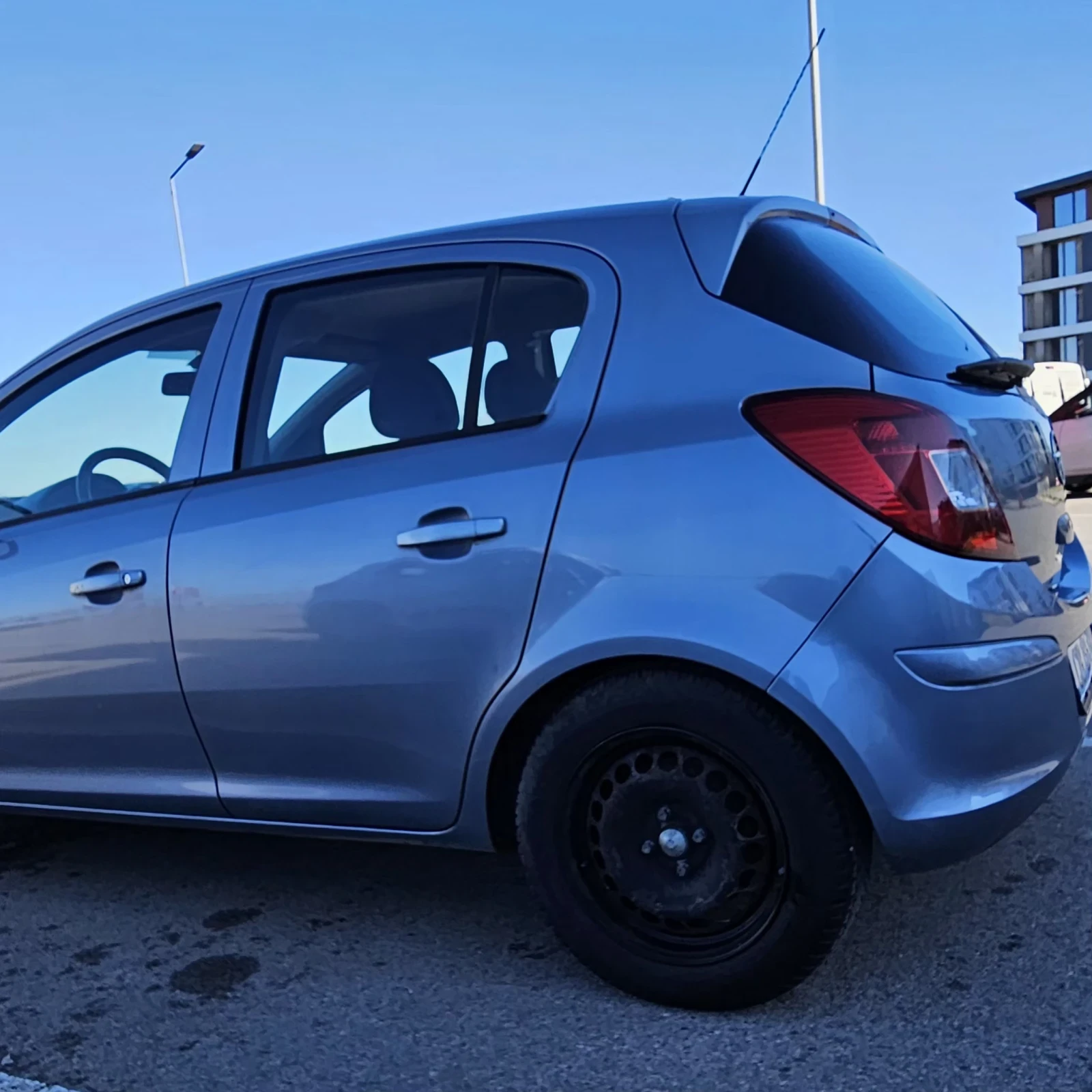 Opel Corsa D - изображение 3