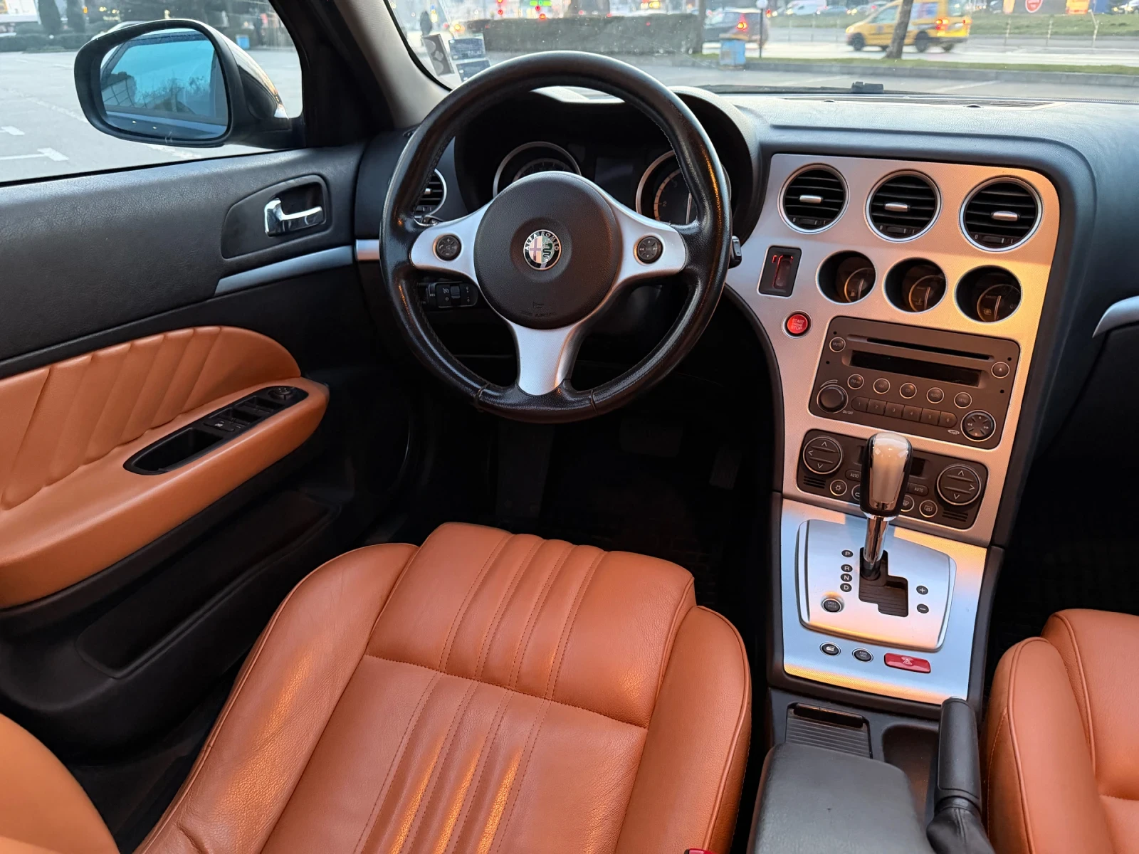 Alfa Romeo 159 sportwagon 2.4 JTD Автомат 200к.с - изображение 10
