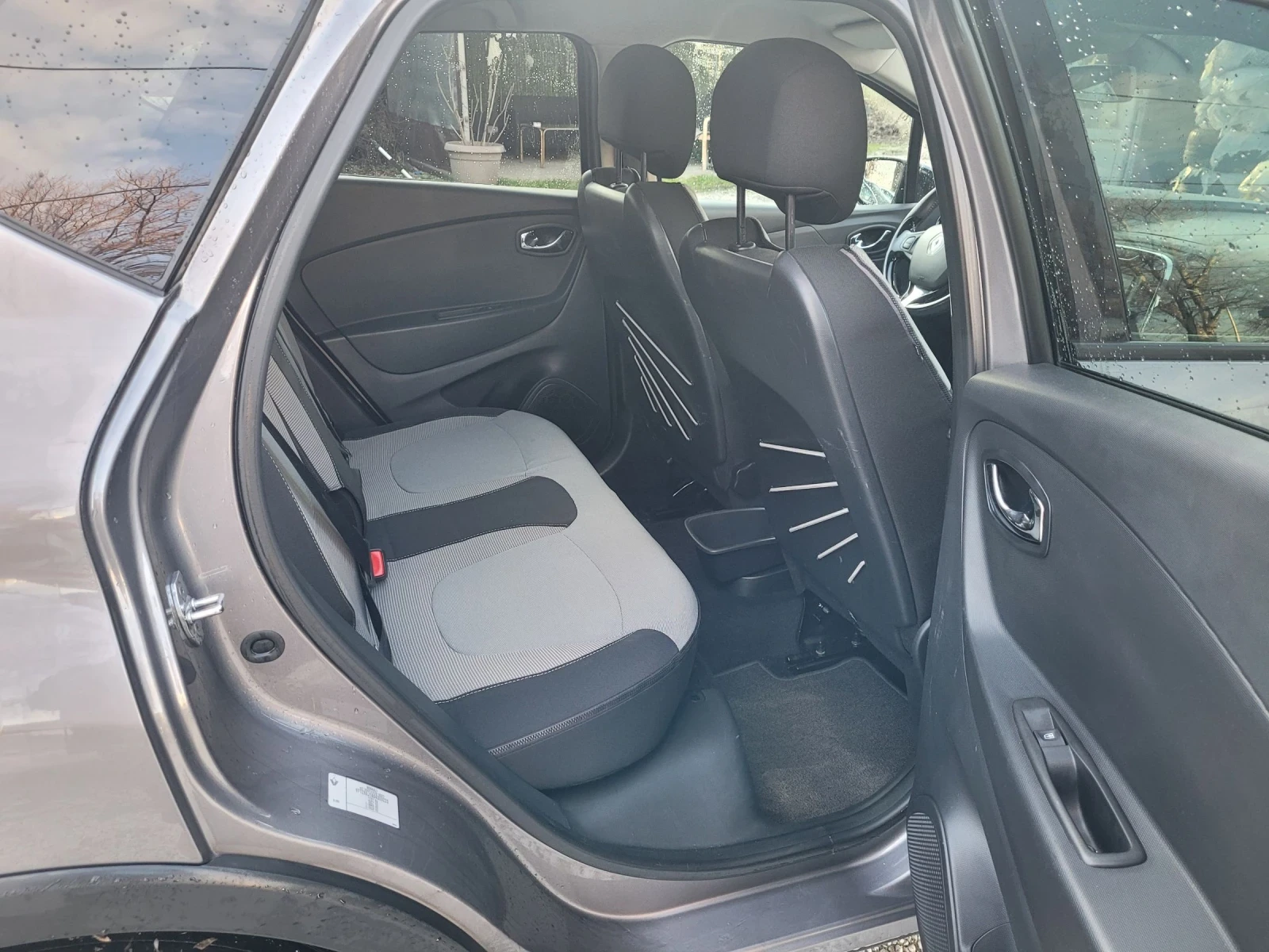 Renault Captur 1.5 DCI - изображение 9