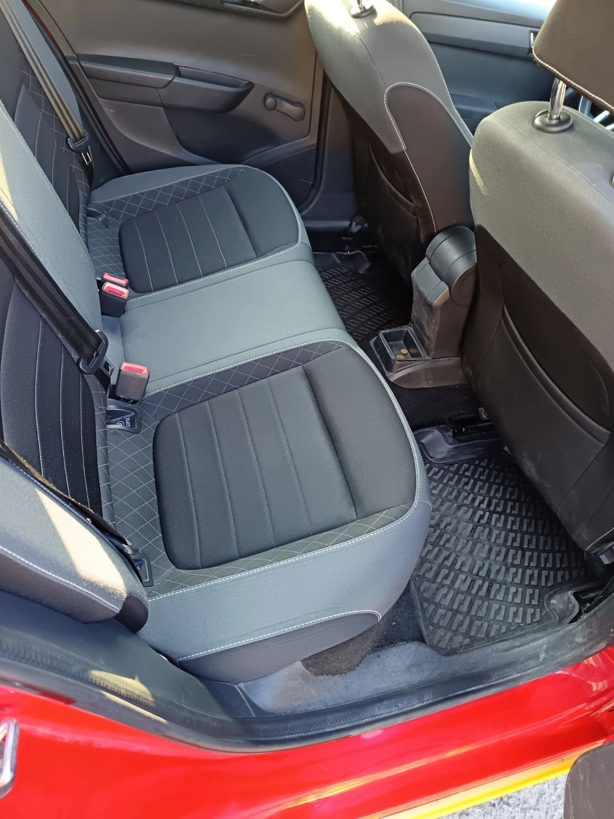 Skoda Fabia Газ/LPG, снимка 4 - Автомобили и джипове - 53850232