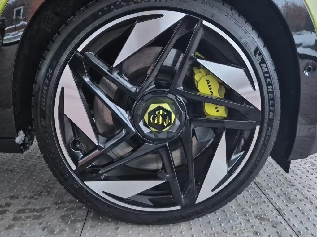 Abarth 600 e SCORPIONISSIMA CAMERA LED KEYLESS | Mobile.bg � ����������� 5