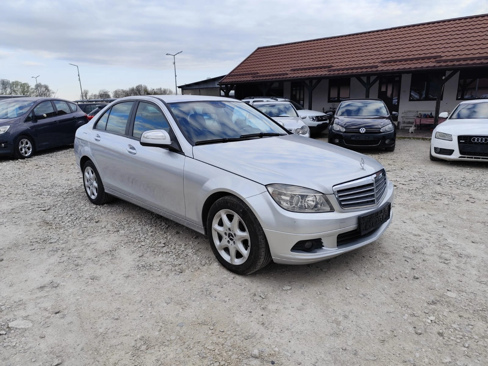 Mercedes-Benz C 200 2.2 дизел 136 коня, снимка 3 - Автомобили и джипове - 54145231