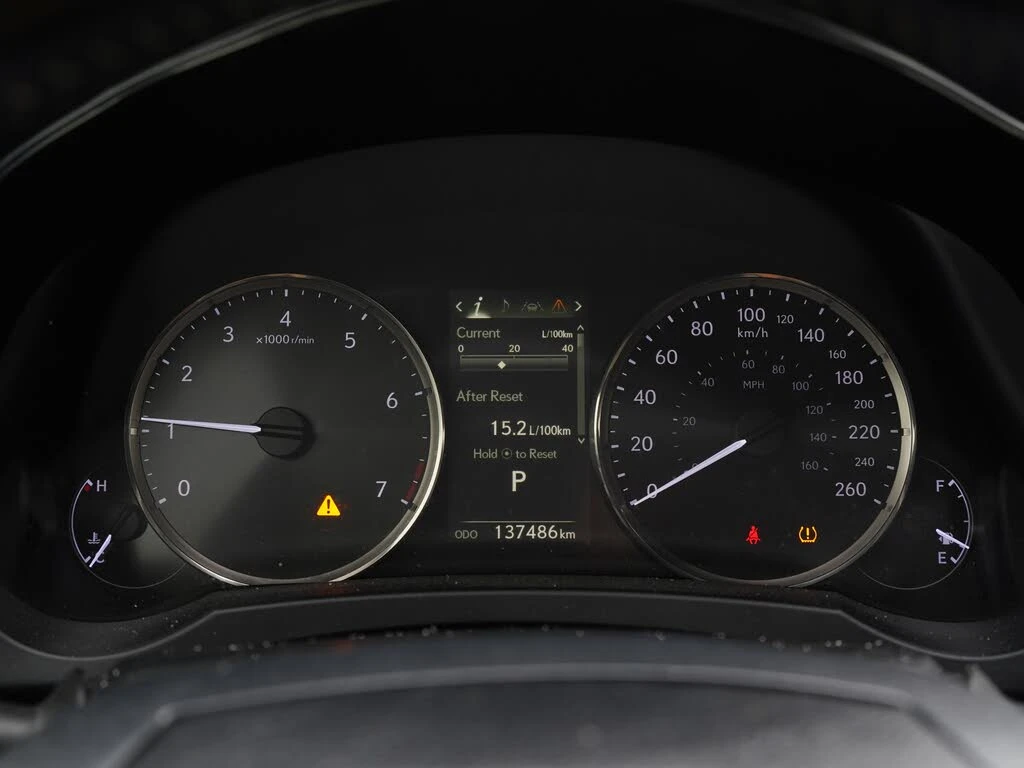 Lexus IS 300 AWD* ОБДУХВАНЕ* ПОДГРЕВ* ШИБЕДАХ* КАМЕРА, снимка 13 - Автомобили и джипове - 54372384