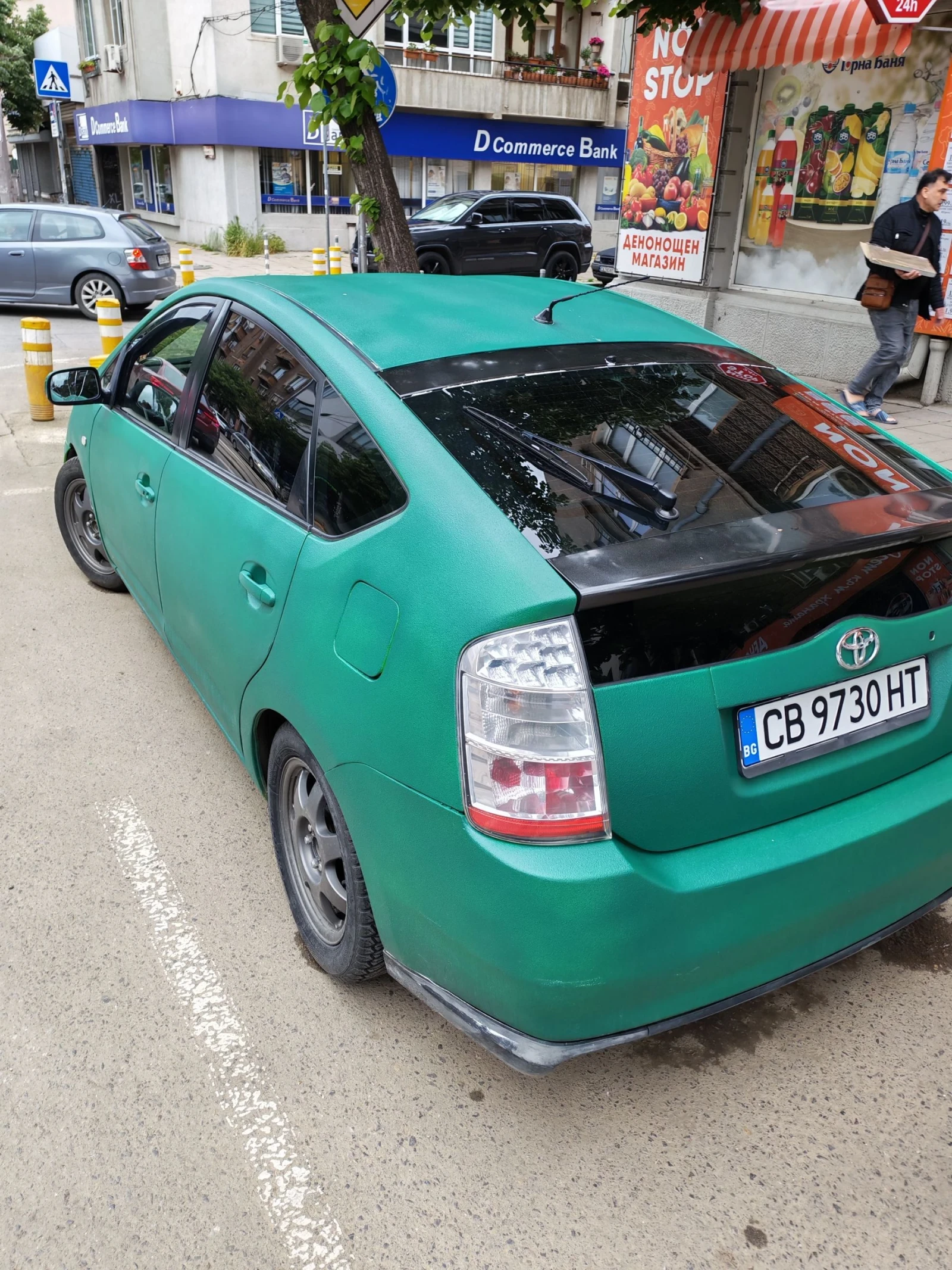 Toyota Prius, снимка 3 - Автомобили и джипове - 54588770