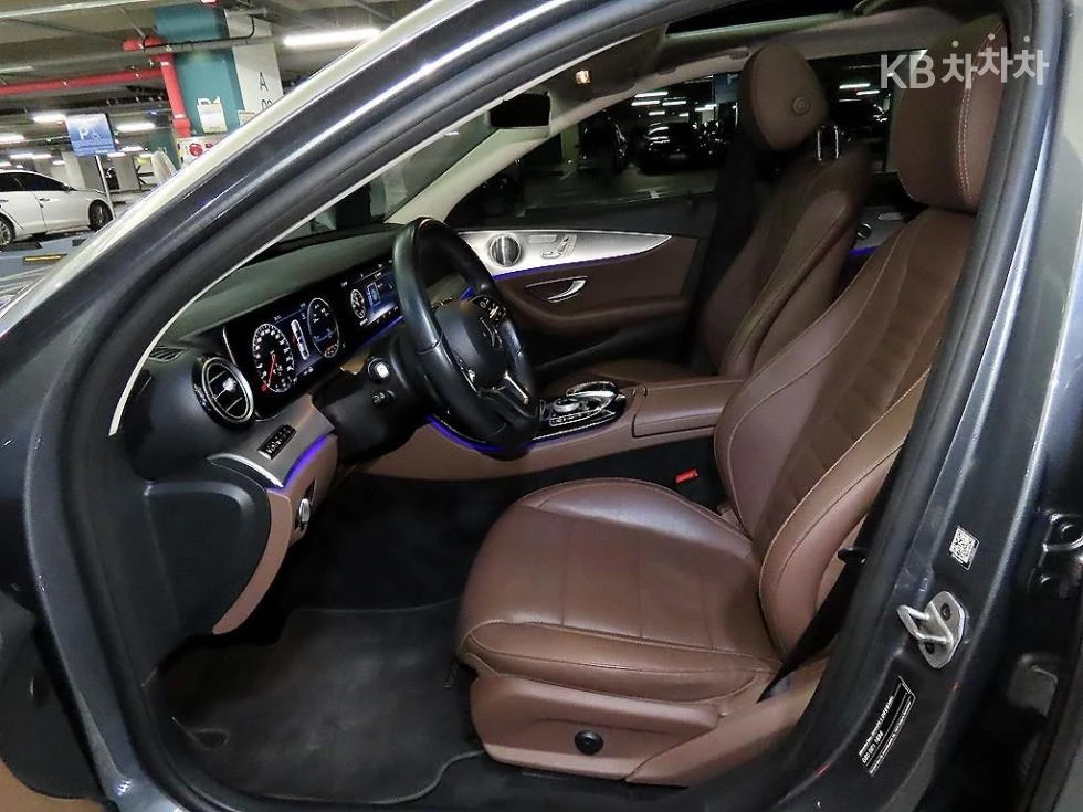 Mercedes-Benz E 300 4MATIC AMG LINE PANORAMA 360CAM O���� BURMESTER | Mobile.bg � ����������� 6