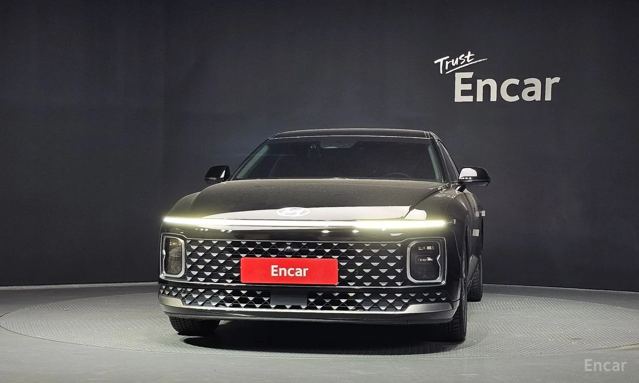 Hyundai Grandeur 3.5* EXCLUSIVE* МАСАЖ* 360 КАМЕРИ* DIS* КРАЙНА ЦЕН, снимка 2 - Автомобили и джипове - 55533131