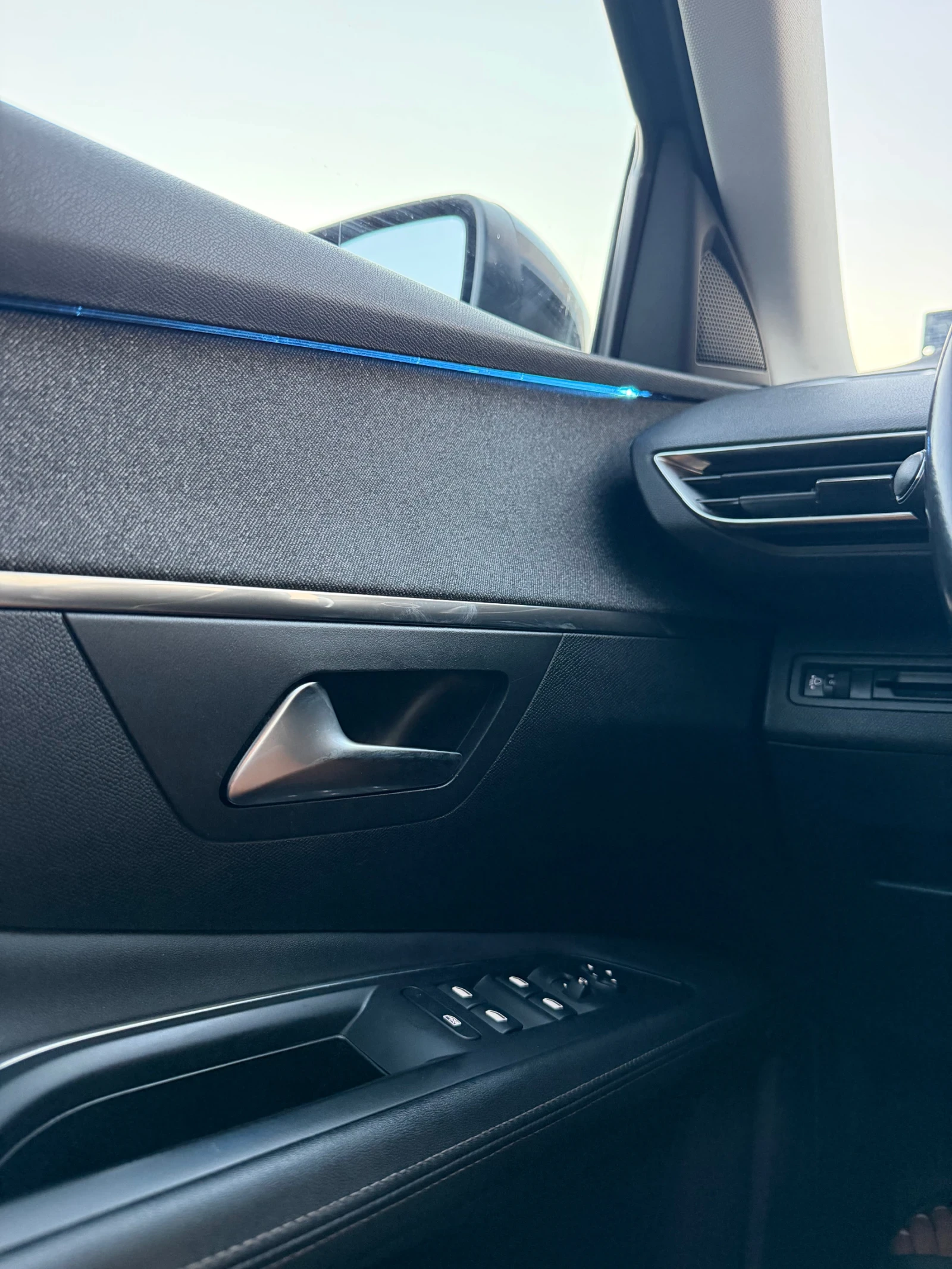 Peugeot 3008     Allure, снимка 9 - Автомобили и джипове - 56018878