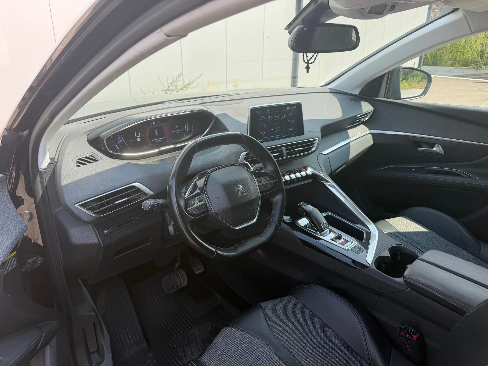 Peugeot 3008     Allure, снимка 6 - Автомобили и джипове - 56018878