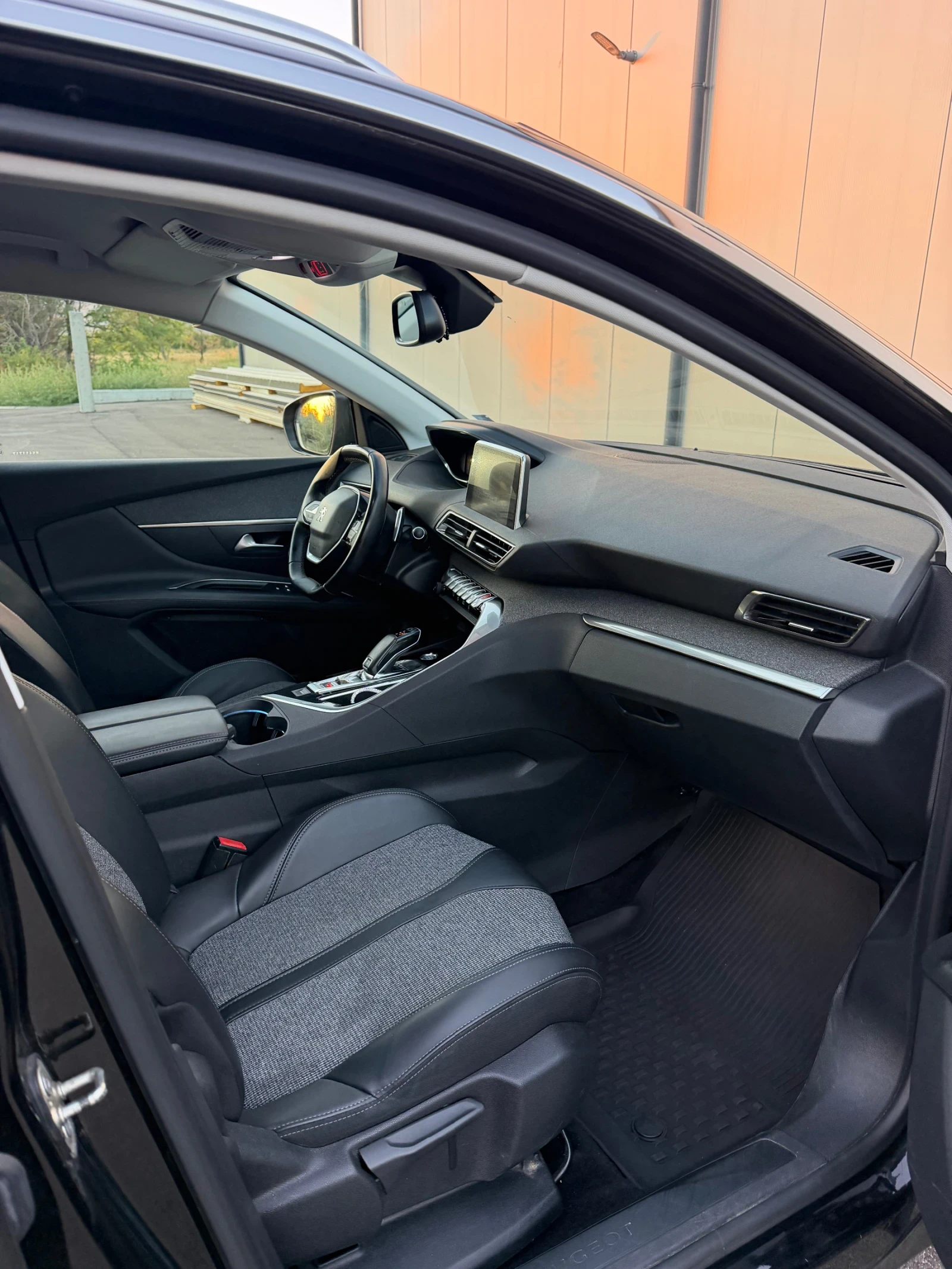 Peugeot 3008     Allure, снимка 12 - Автомобили и джипове - 56018878