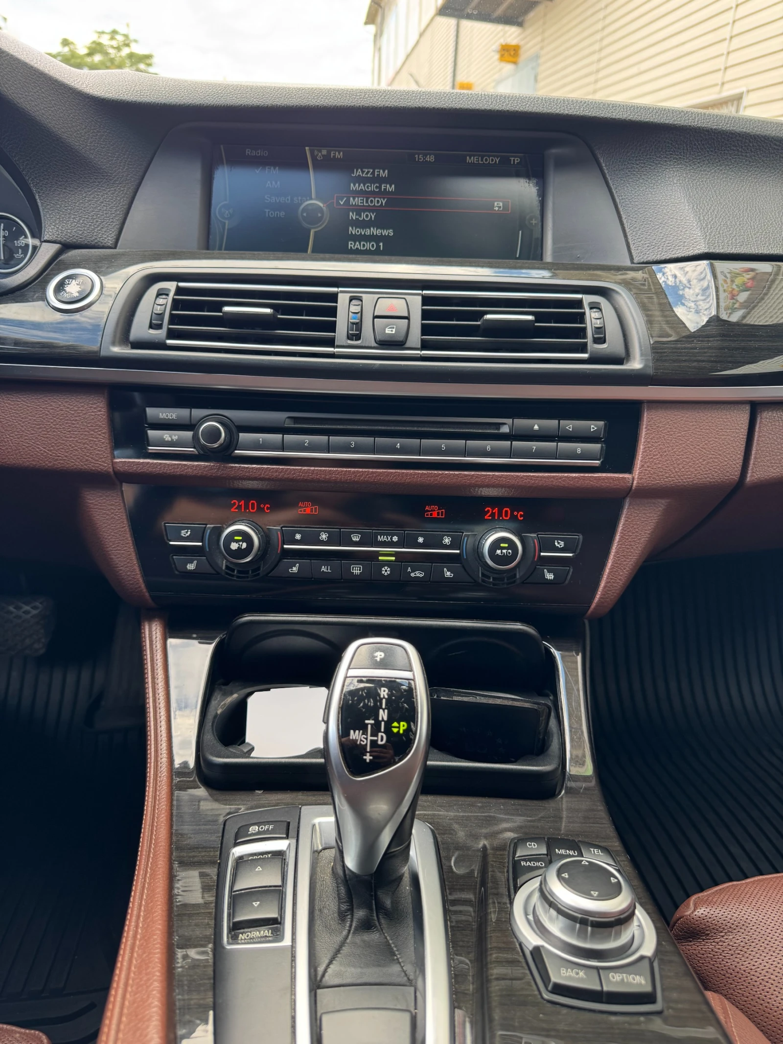 BMW 530 ПЪРВИ СОБСТВЕНИК, HEAD UP, SOFT CLOSE, MEMORY, снимка 15 - Автомобили и джипове - 56114186