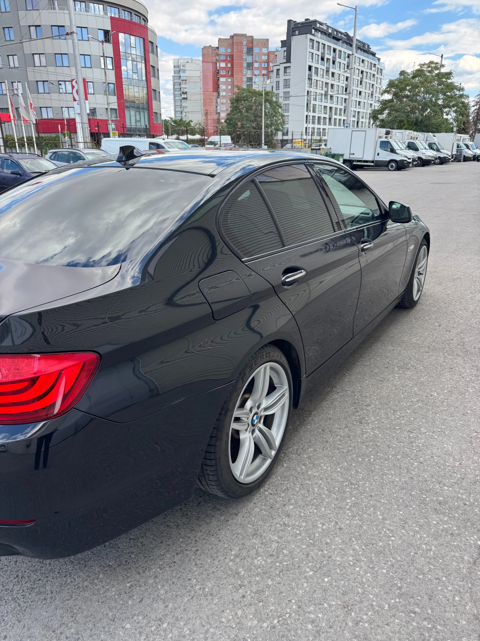 BMW 530 ПЪРВИ СОБСТВЕНИК, HEAD UP, SOFT CLOSE, MEMORY, снимка 5 - Автомобили и джипове - 56114186