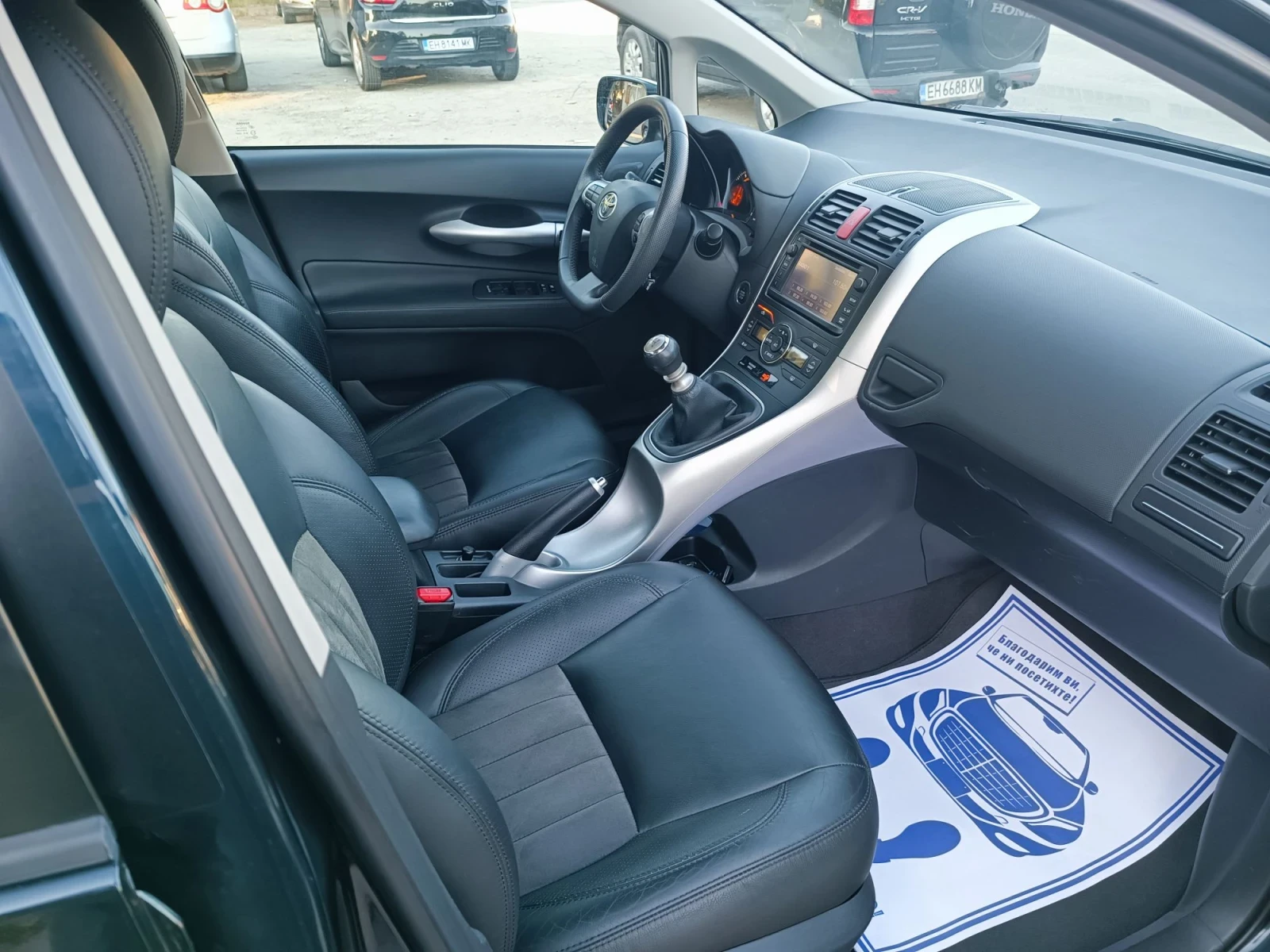Toyota Auris 1.8i-147кс-ШВЕЙЦАРИЯ-РЪЧКА-6ск-FACELIFT-NAVI, снимка 12 - Автомобили и джипове - 56121746