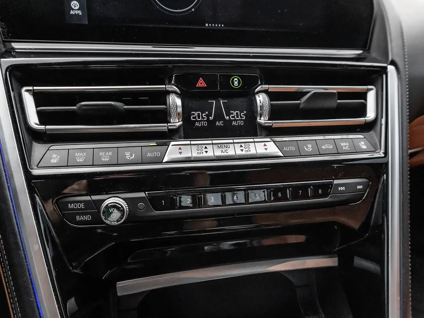 BMW 850 M* DIS* SWAROVSKI* HUD* 360* ALCANTARA* ������ ��� | Mobile.bg � ����������� 14