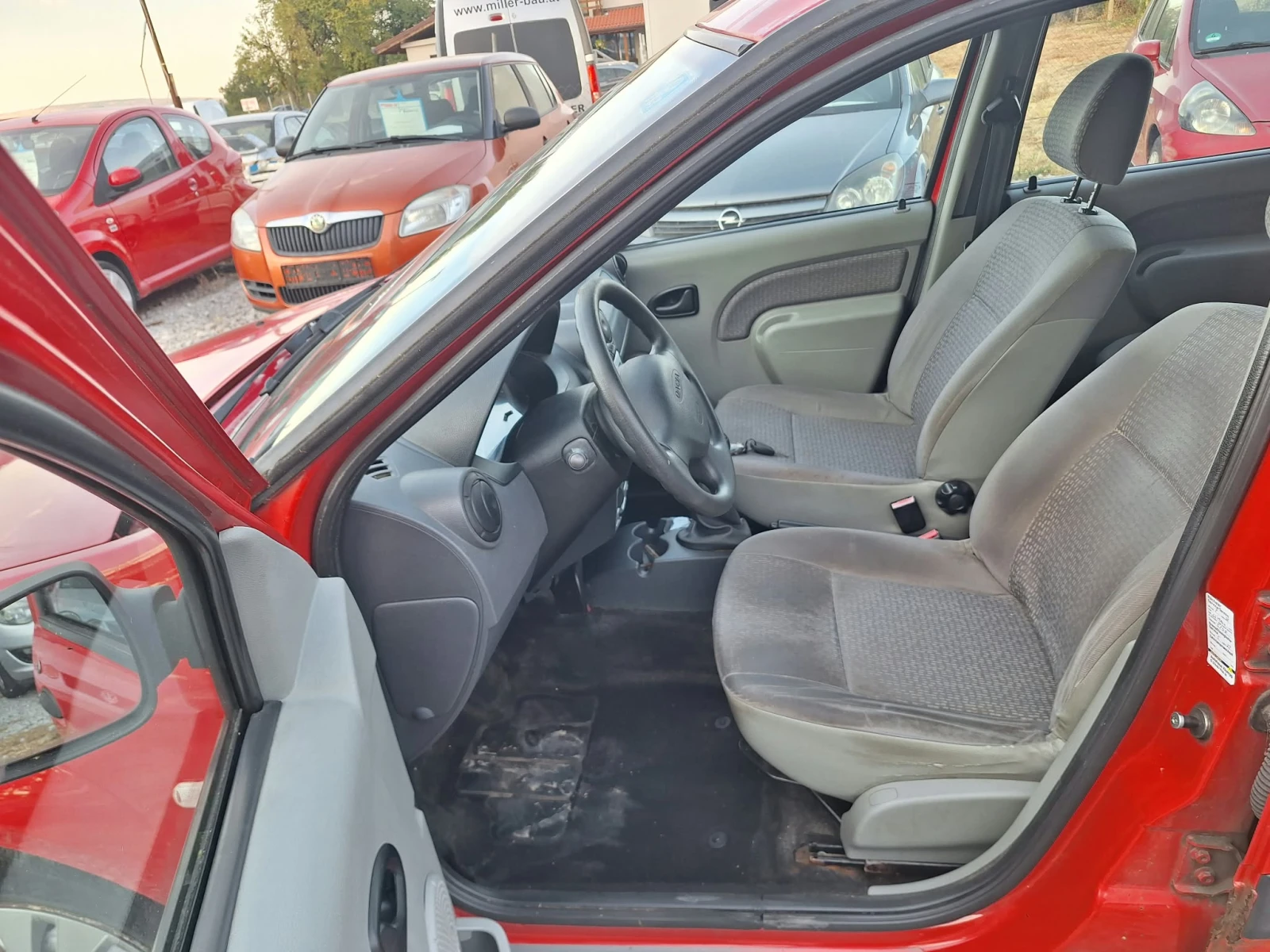 Dacia Logan 1.6i klima 7����� | Mobile.bg � ����������� 11