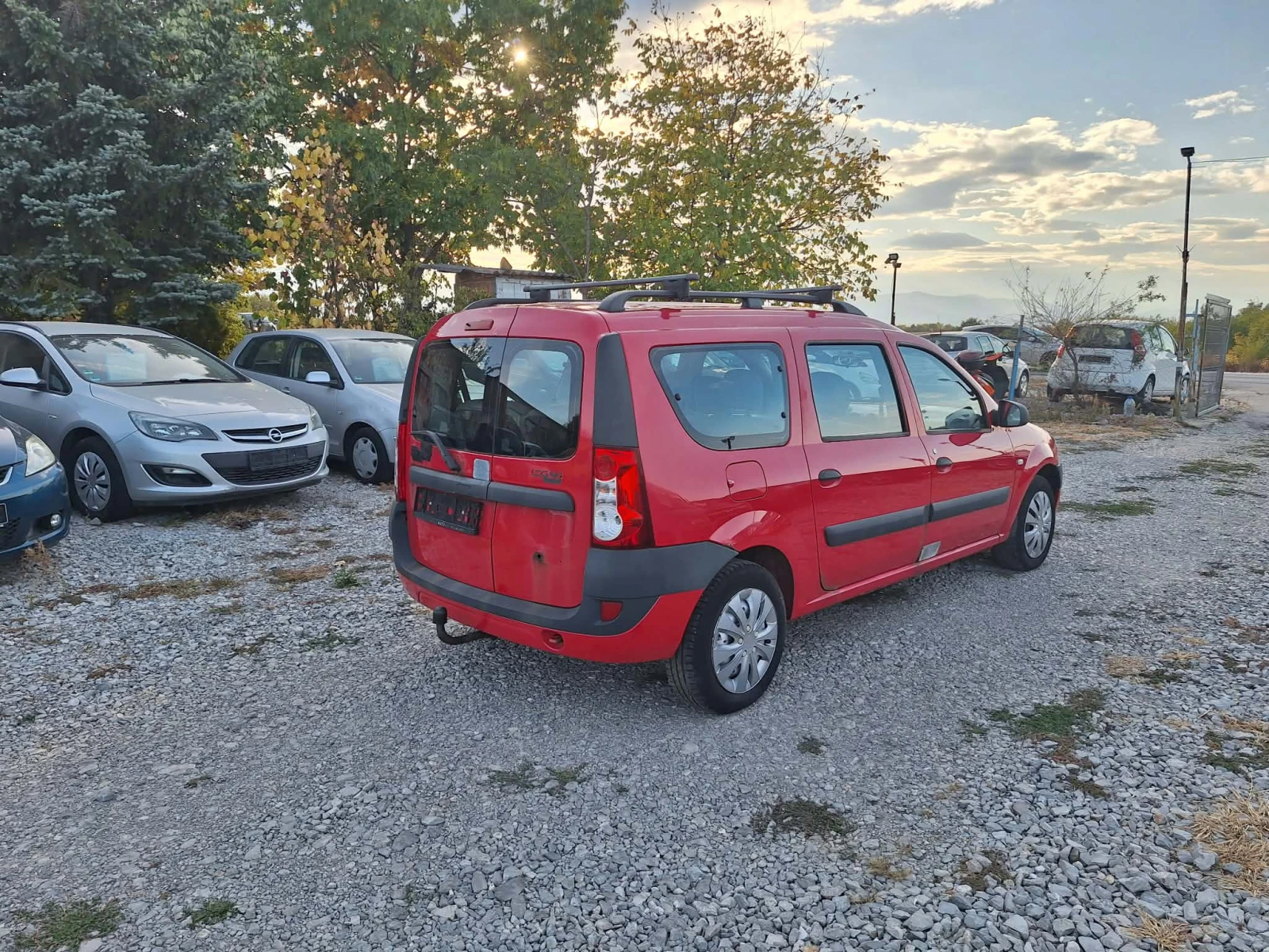 Dacia Logan 1.6i klima 7����� | Mobile.bg � ����������� 2