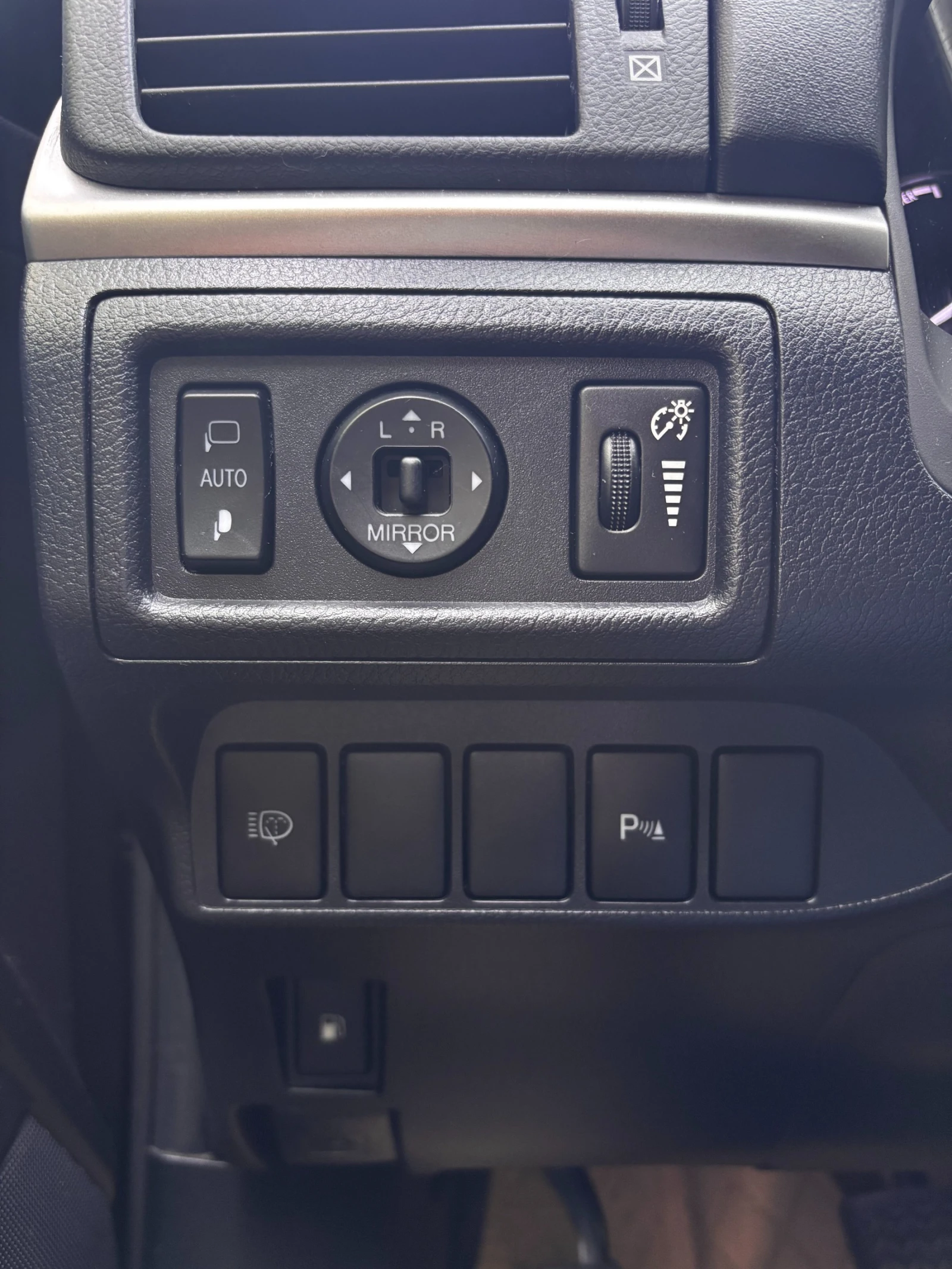 Lexus CT 200h, снимка 13 - Автомобили и джипове - 56582212