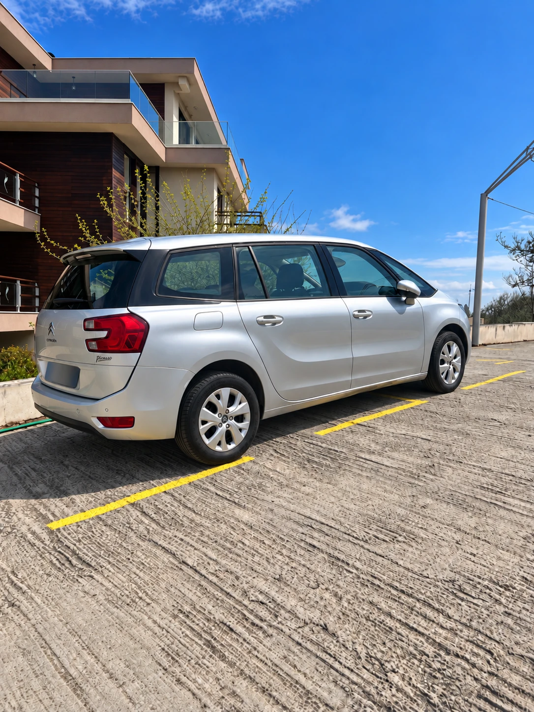 Citroen Grand C4 Picasso, снимка 2 - Автомобили и джипове - 56705442