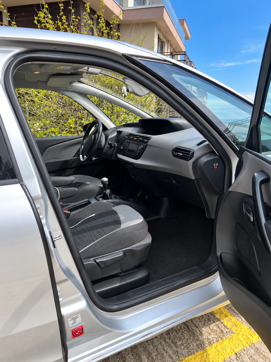 Citroen Grand C4 Picasso, снимка 6 - Автомобили и джипове - 56705442