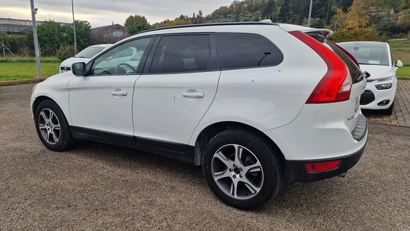 Volvo XC60 2.0D 163kc , снимка 4 - Автомобили и джипове - 48722429