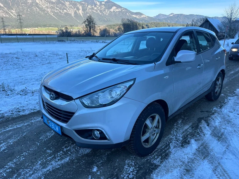 Hyundai IX35, снимка 1 - Автомобили и джипове - 49105443