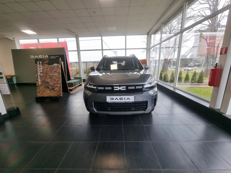 Dacia Bigster Expression TCe 130 4x4, снимка 2 - Автомобили и джипове - 53262554