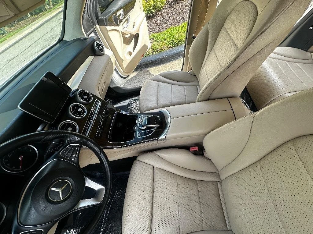 Mercedes-Benz GLC 300, снимка 1