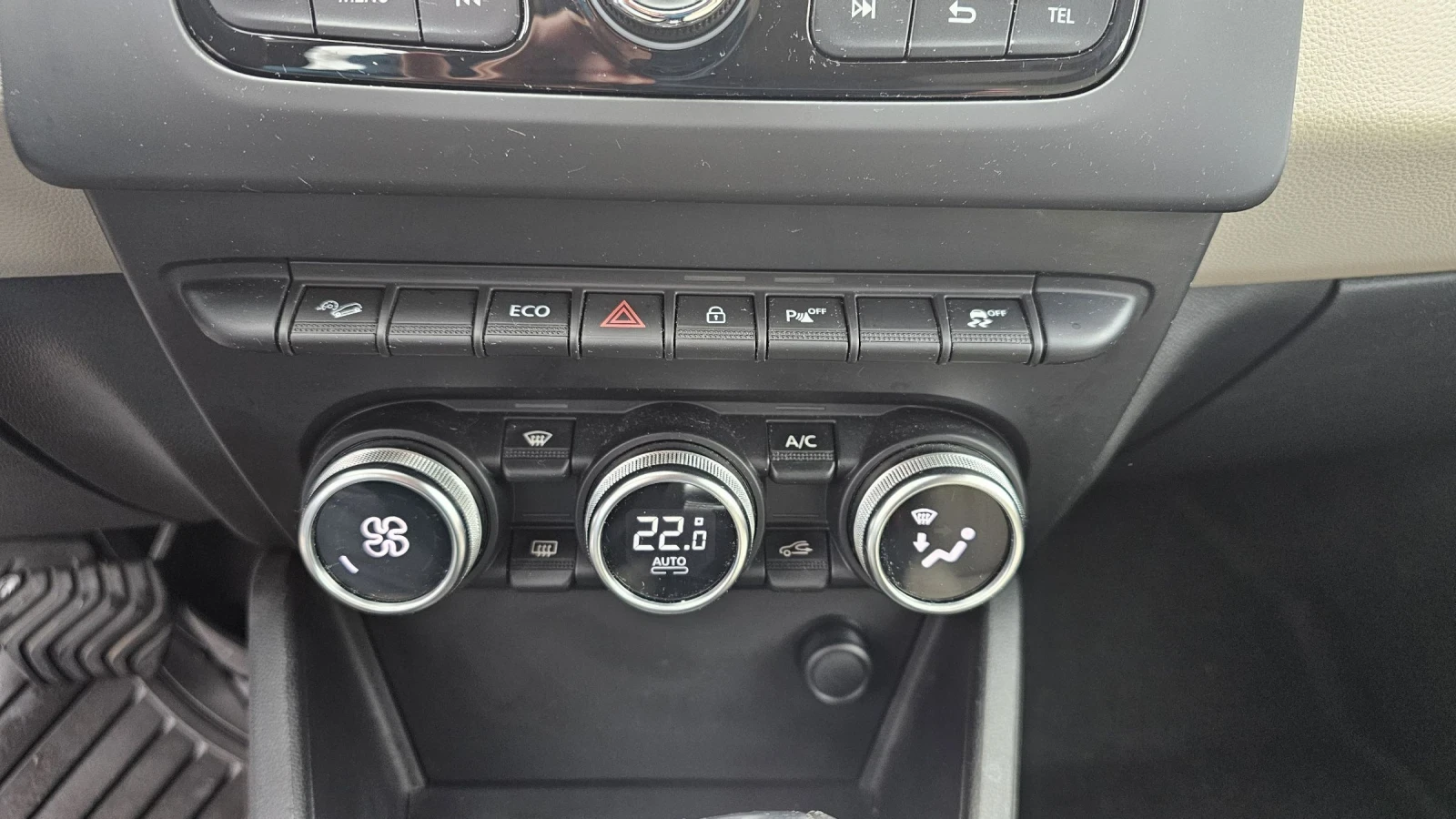 Renault Duster 2.0i 16V 4x4 - изображение 9