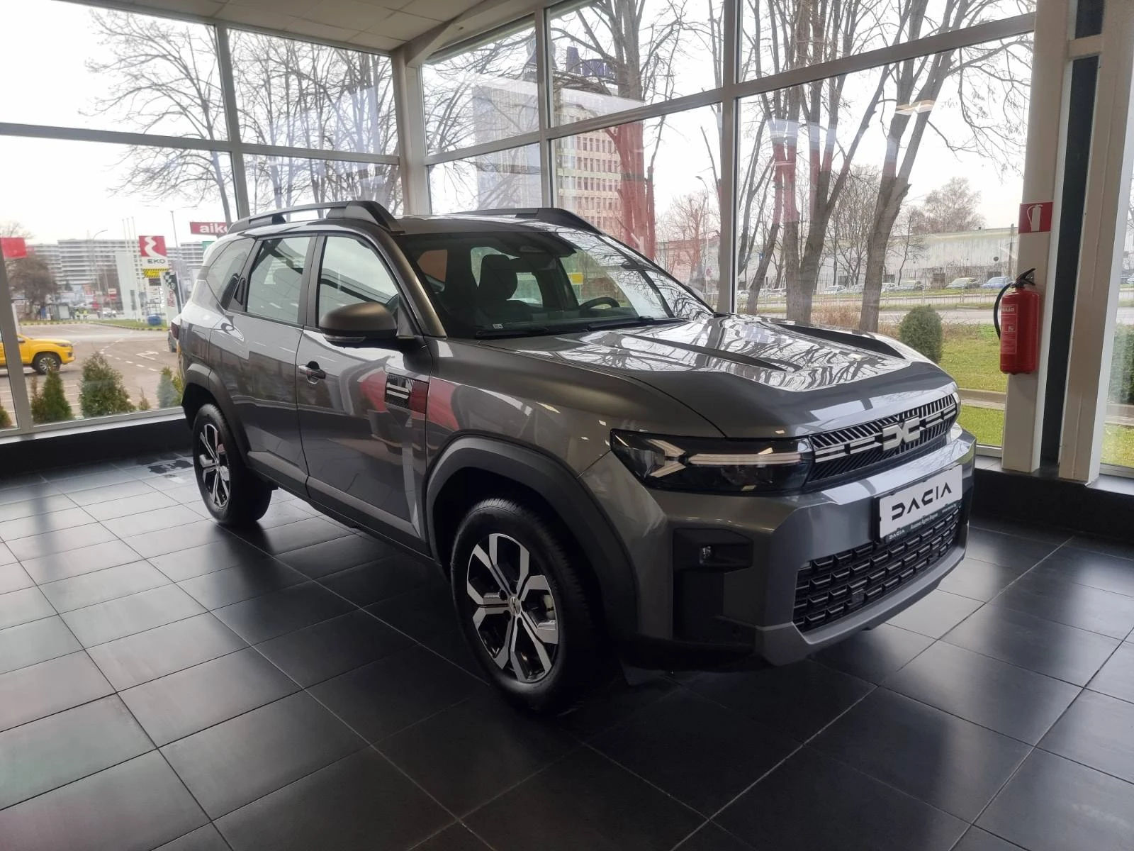 Dacia Bigster Expression TCe 130 4x4 - изображение 3