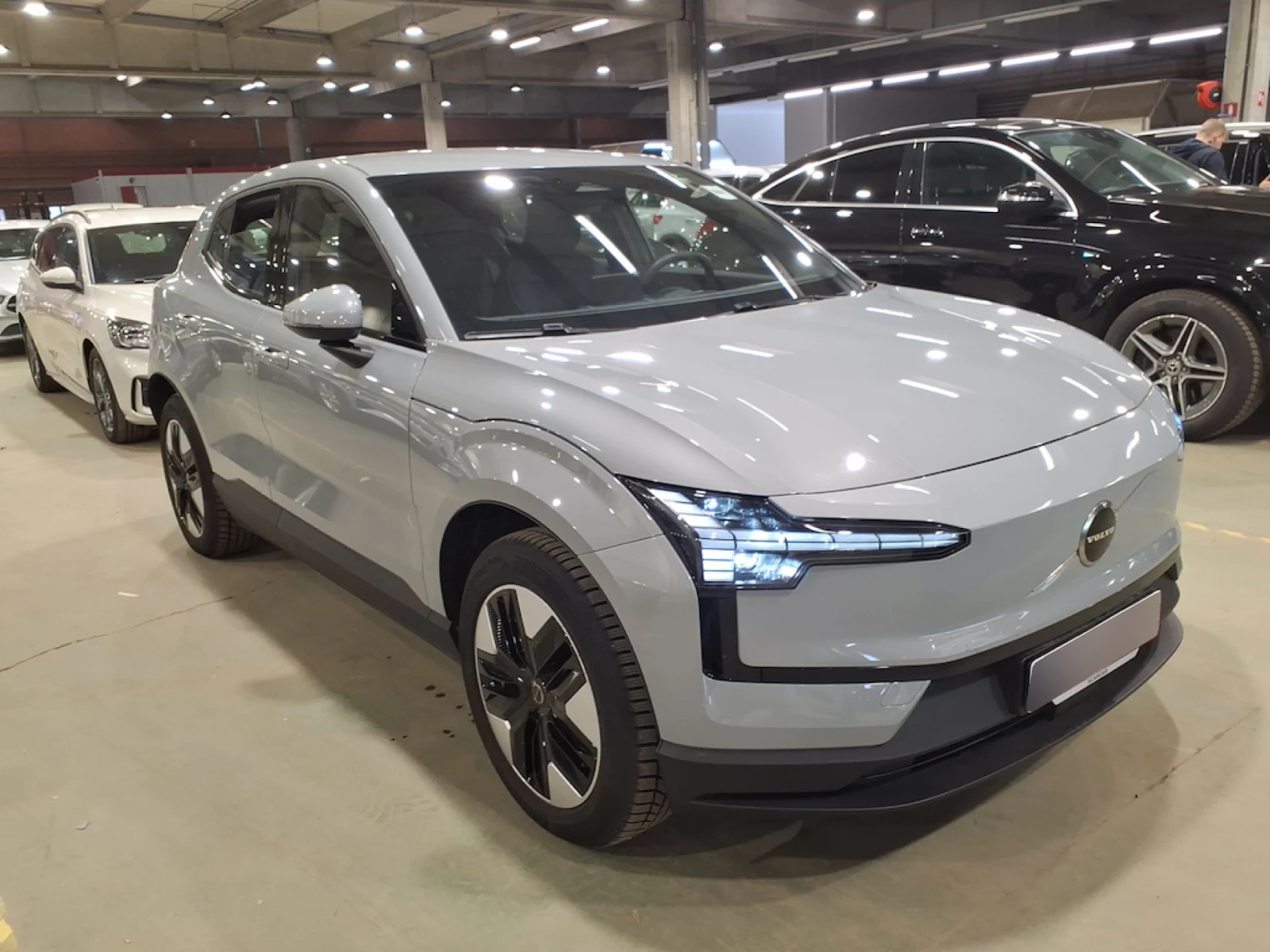 Volvo EX30 Extended Range Core | Auto.bg — изображение 1