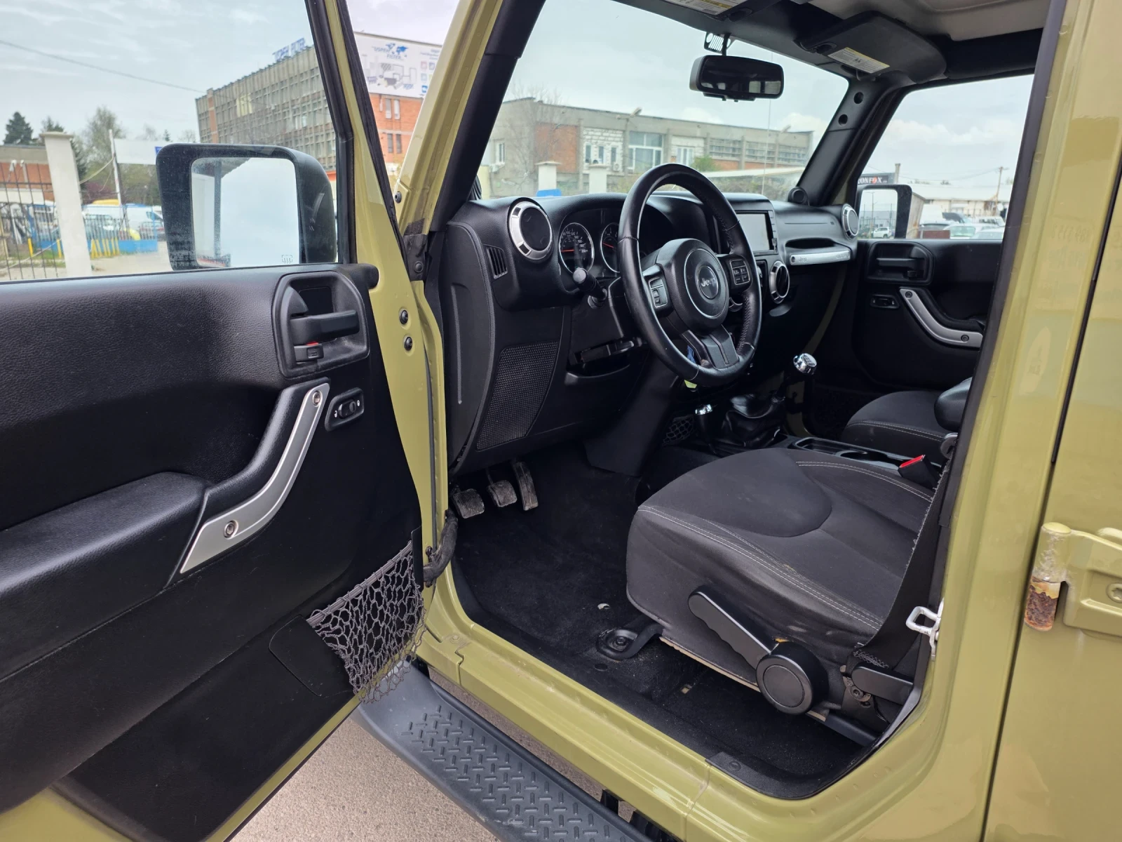 Jeep Wrangler, снимка 15 - Автомобили и джипове - 54214627