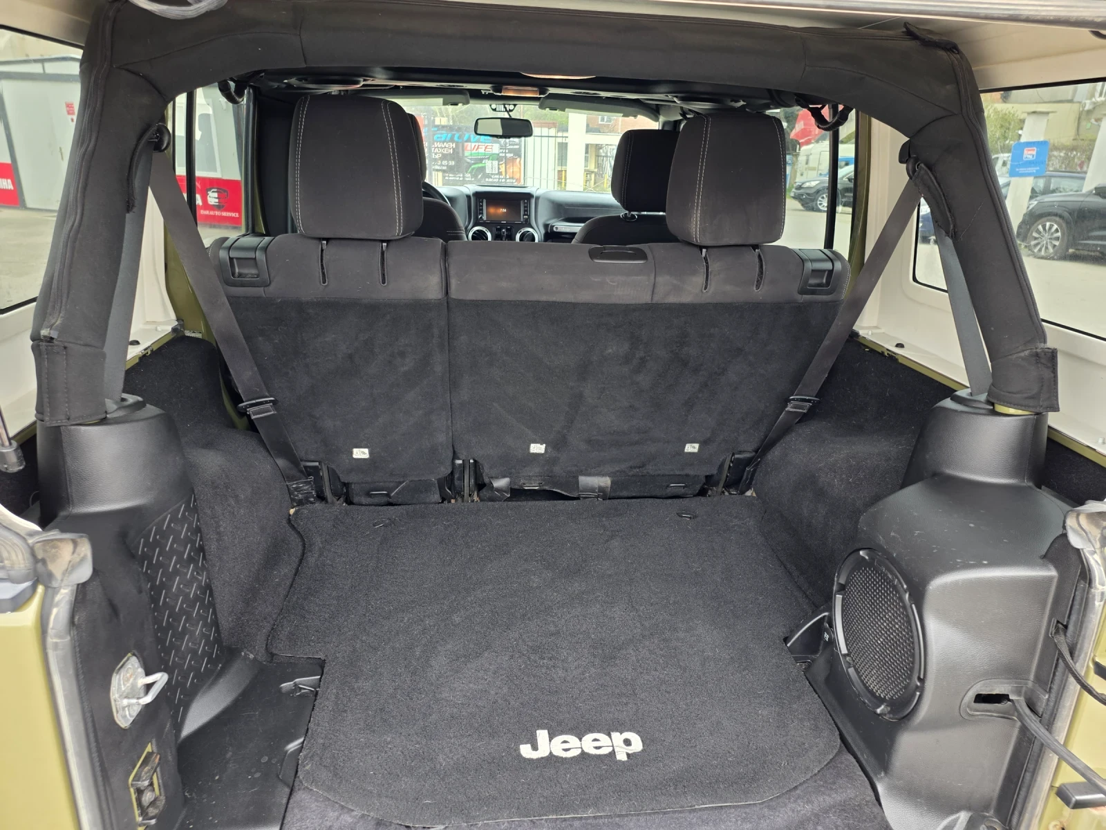 Jeep Wrangler, снимка 12 - Автомобили и джипове - 54214627