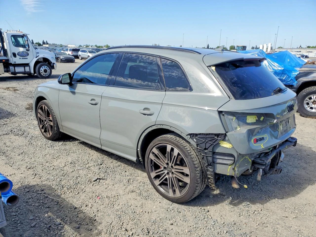 Audi SQ5 PREMIUM PLUS| BANG&OLUFSEN| HUD| ПАНО, снимка 4 - Автомобили и джипове - 54566397