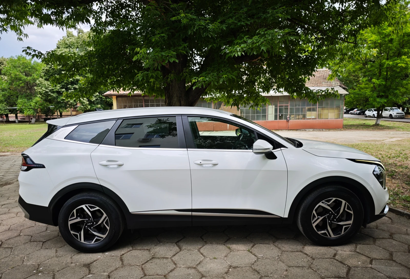 Kia Sportage 2.0 CRDI , снимка 3 - Автомобили и джипове - 54845461