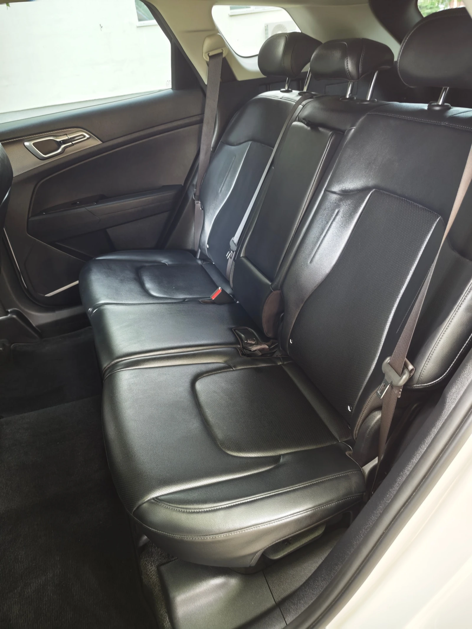 Kia Sportage 2.0 CRDI , снимка 17 - Автомобили и джипове - 54845461