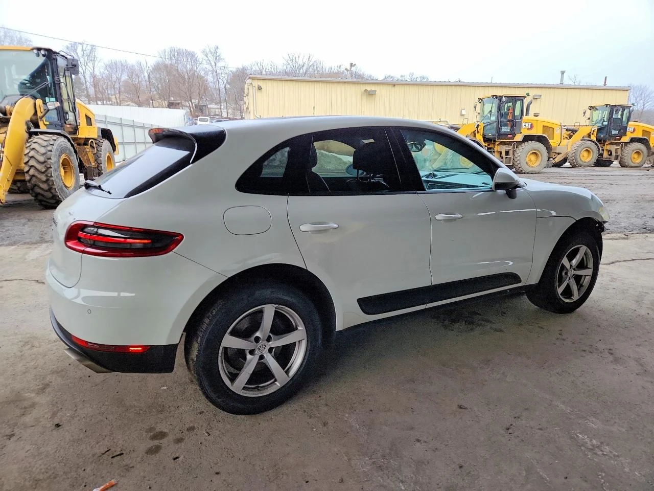 Porsche Macan 2.0l, снимка 3 - Автомобили и джипове - 54731217