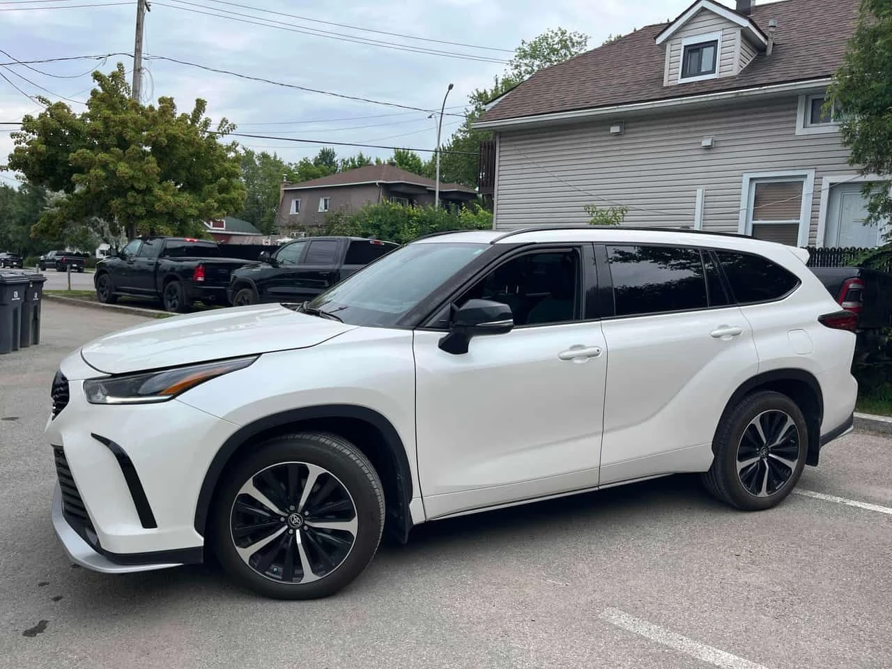 Toyota Highlander * XSE AWD * CARFAX * ОПЦИЯ ЗА ФИНАНСИРАНЕ, снимка 2 - Автомобили и джипове - 55193635