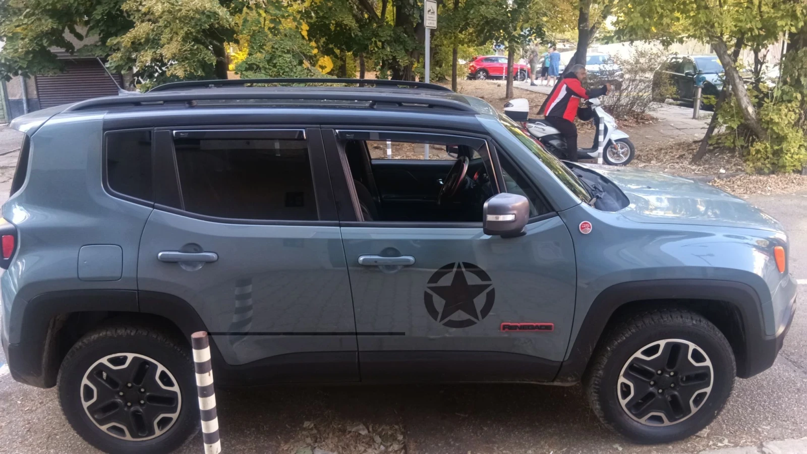 Jeep Renegade Trail hawk, снимка 5 - Автомобили и джипове - 56105773