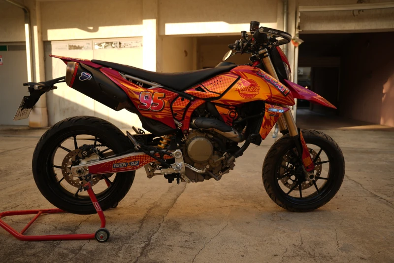 Ducati Hypermotard  698, снимка 2 - Мотоциклети и мототехника - 51729064