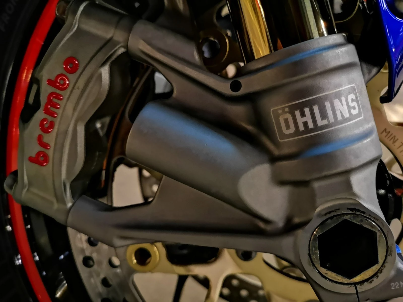 Honda Cbr FireBlade RR-R SP - изображение 8