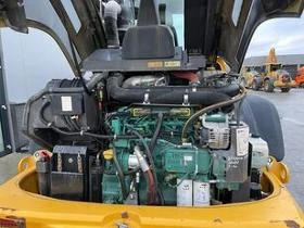 Челен товарач Volvo L45G, снимка 9