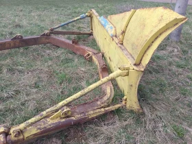 Булдозер Друга ДТ 75, снимка 5