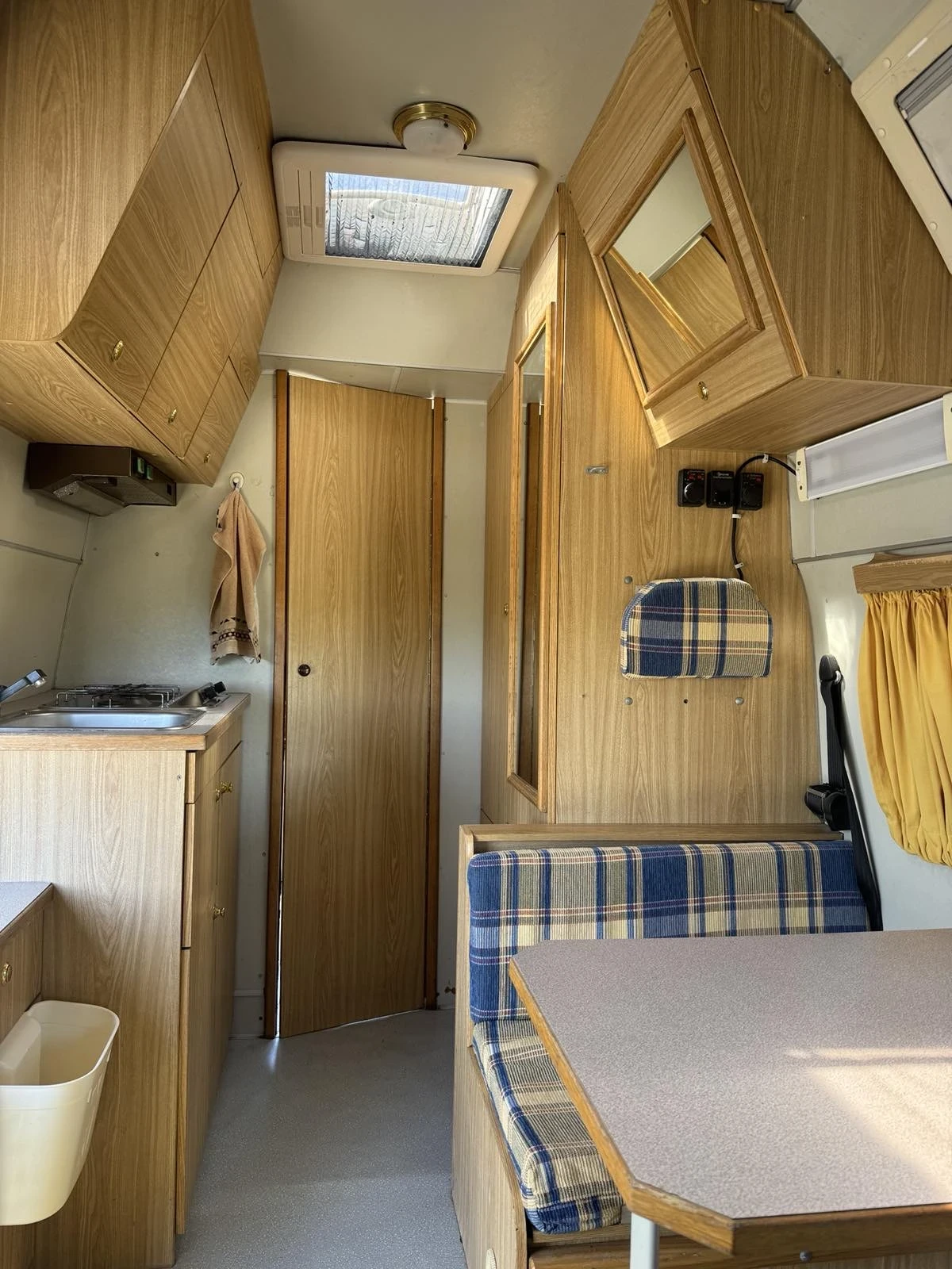 Кемпер VW LT 40 2.4 TD, снимка 5 - Каравани и кемпери - 54543852