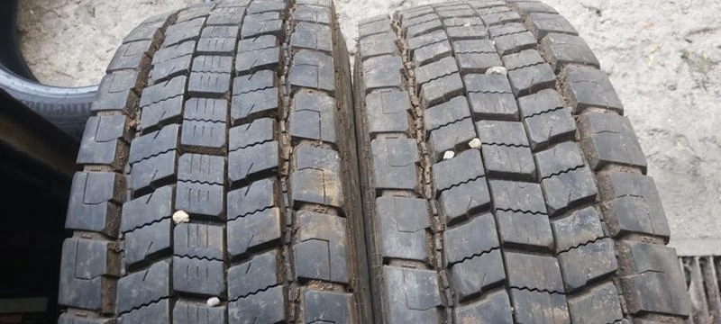 Гуми Летни 215/75R17.5, снимка 5 - Гуми и джанти - 41999521