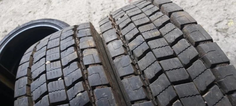 Гуми Летни 215/75R17.5, снимка 2 - Гуми и джанти - 41999521