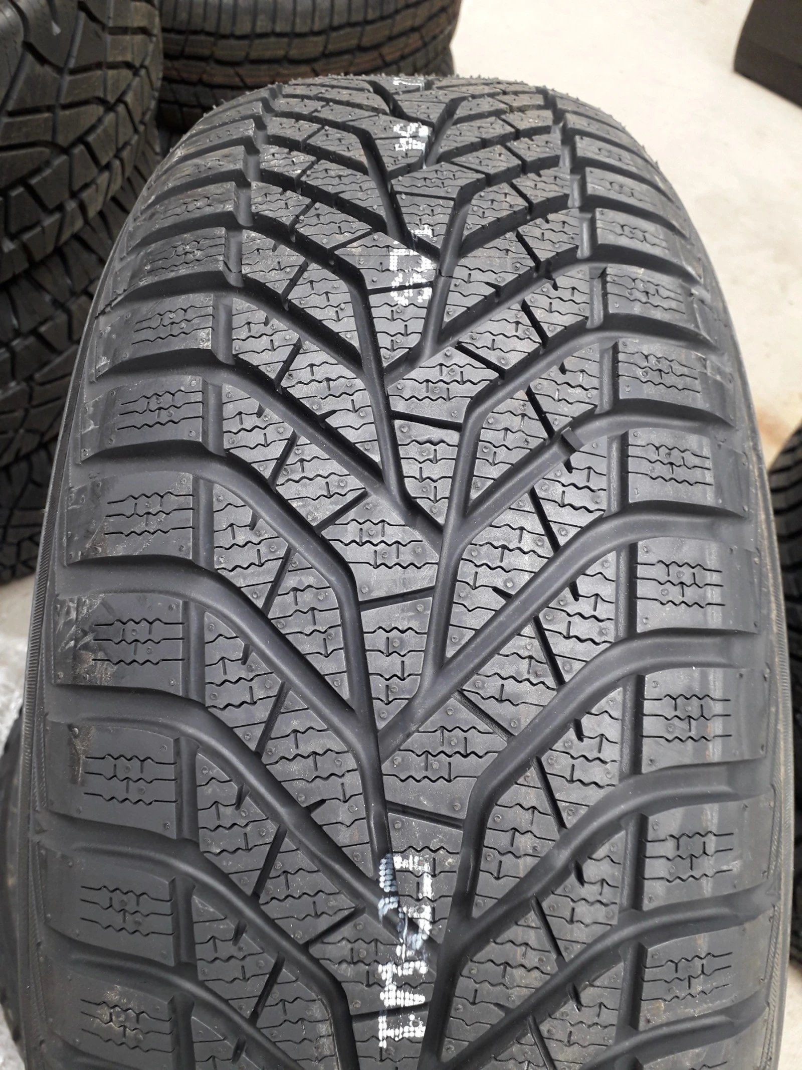  205/60R16 | Mobile.bg   4