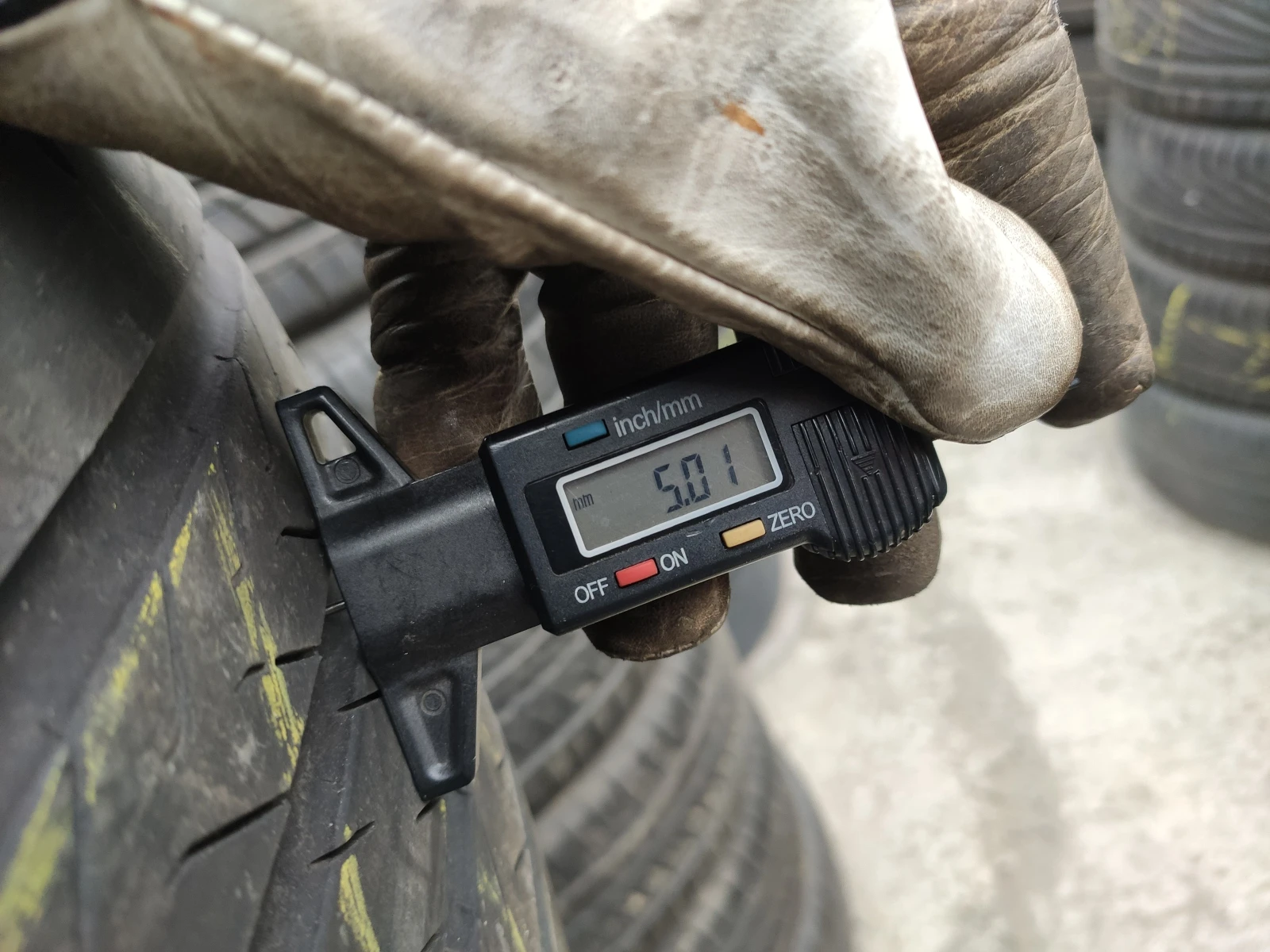 Гуми Летни 245/45R19, снимка 7 - Гуми и джанти - 54001336