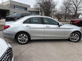 Mercedes-Benz C 300 4MATIC* DISTRONIC* CARFAX* , снимка 3